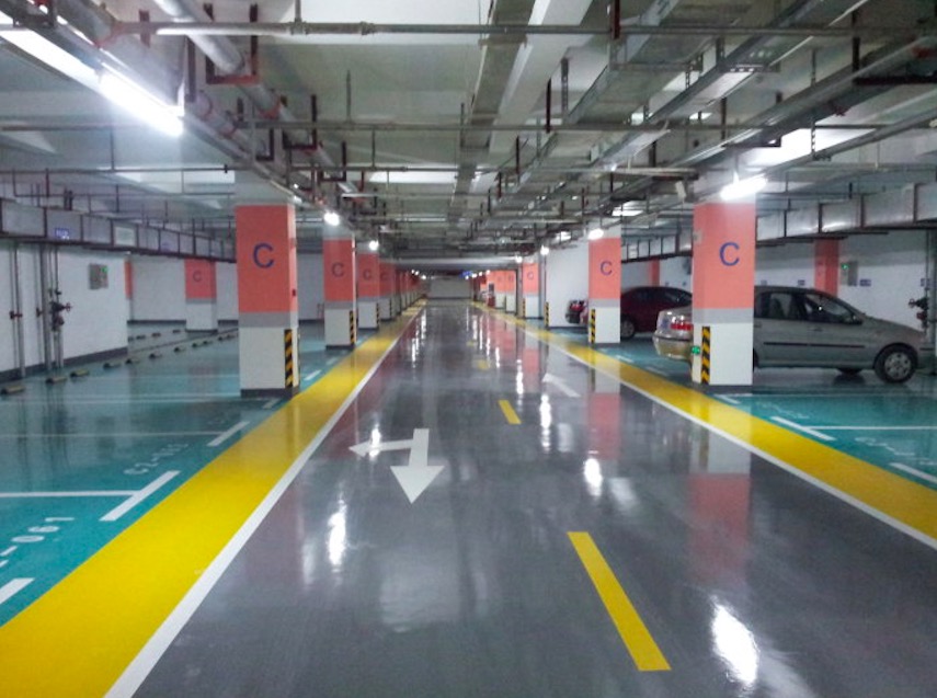 停車場洗地機(jī)如何選購，22年洗地機(jī)行業(yè)經(jīng)理人告訴你.png
